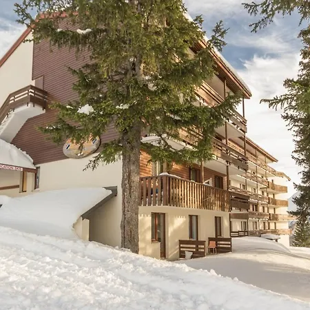 Apartment Ski-in/ski-out Avec Terrasse - 4 Personnes - - Fr-1-275-169 *