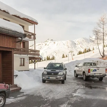 Ski-in/ski-out Avec Terrasse - 4 Personnes - - Fr-1-275-169 *